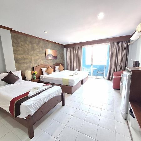 Sea Boss Homestay Strand Kata Exterior foto