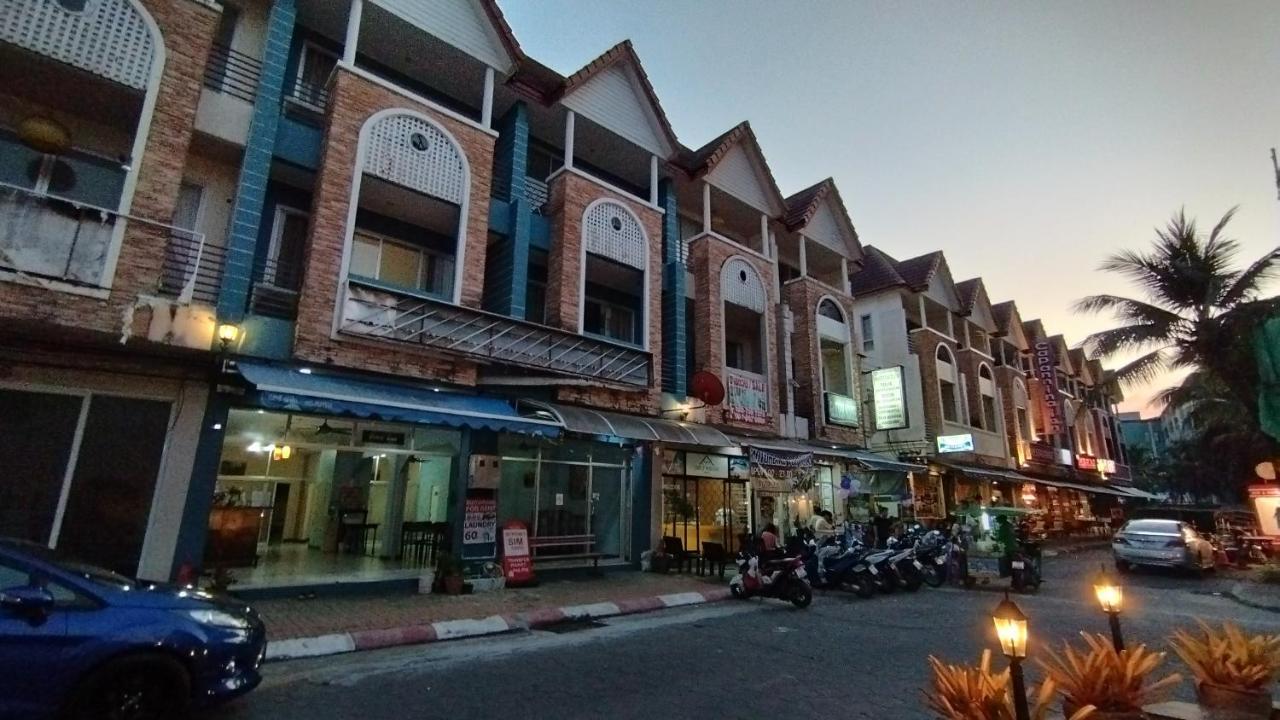 Sea Boss Homestay Strand Kata Exterior foto